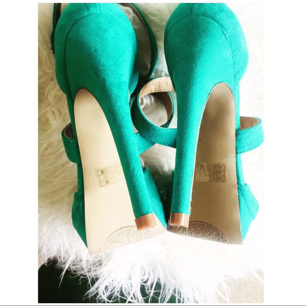 BRAND NEW!!JUST FAB CRISS CROSS SCRAPPY HIGH HEELS - Picture 6 of 8